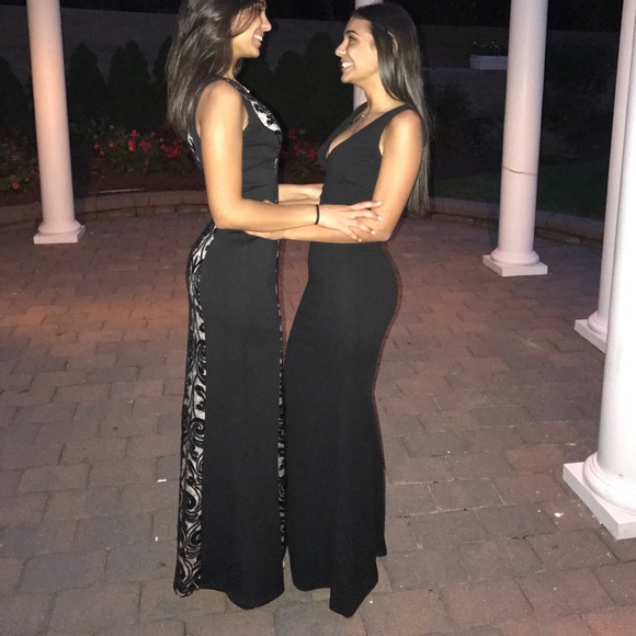 Black V Neck Prom Wedding Long Dress Sleeveless - Picture 5 of 8